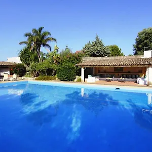  Hébergement de vacances Del Commendatore Sirugo